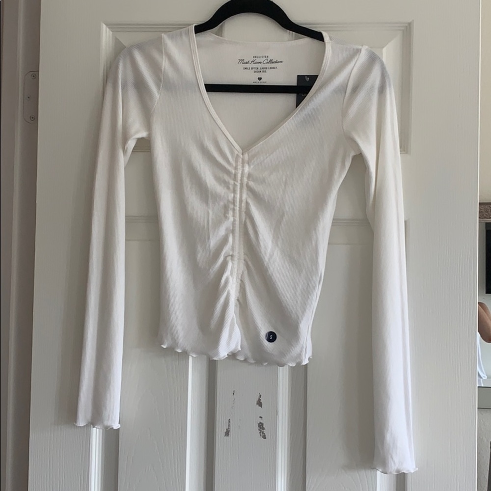 White hollister long sleeved top